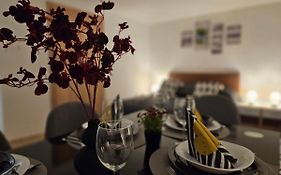 Holiness Apartmanok