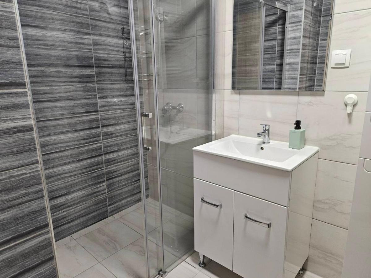 Holiness Apartmanok Szegedin Exterior foto