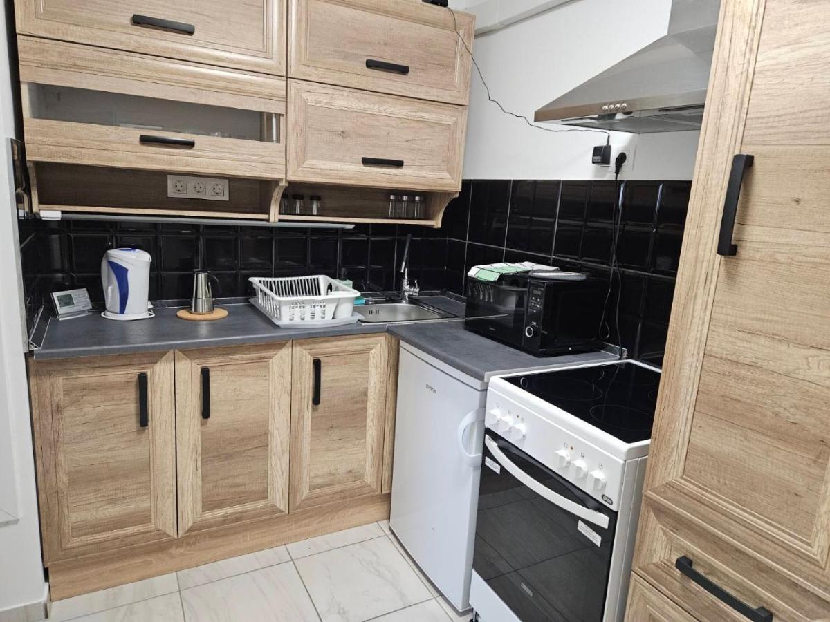Holiness Apartmanok Szegedin Exterior foto