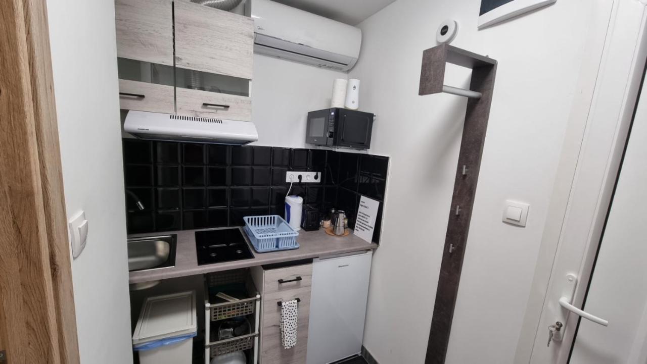 Holiness Apartmanok Szegedin Exterior foto