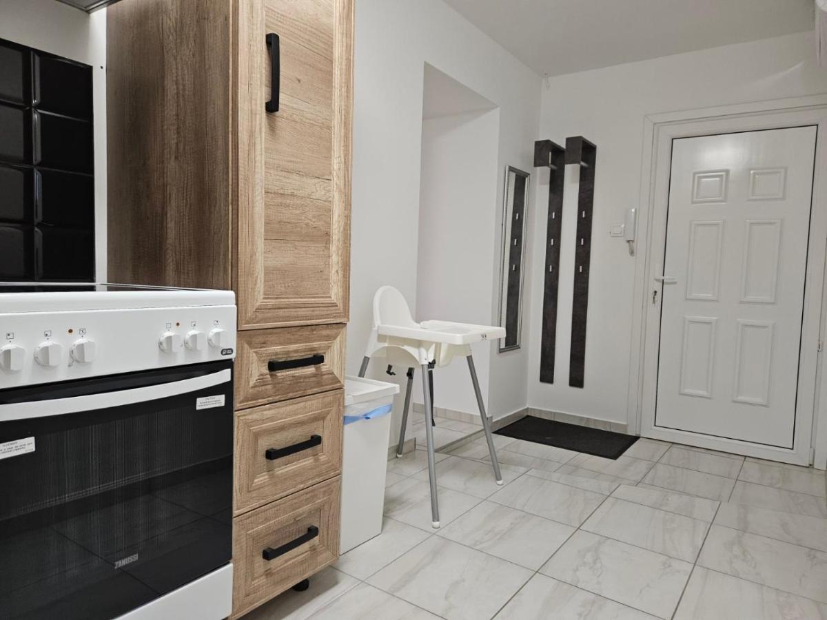 Holiness Apartmanok Szegedin Exterior foto